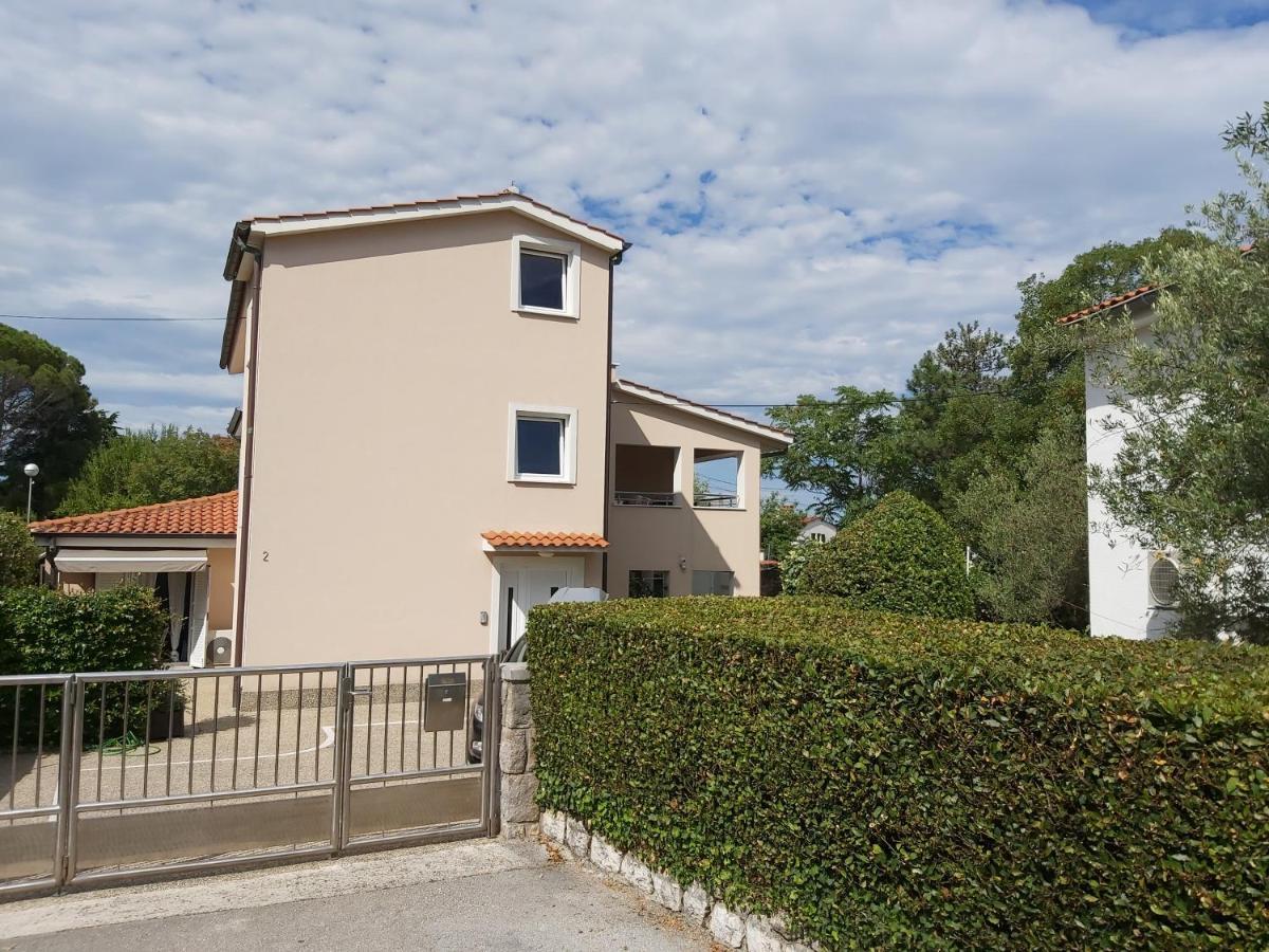 Apartments Tamaris Malinska Exterior foto